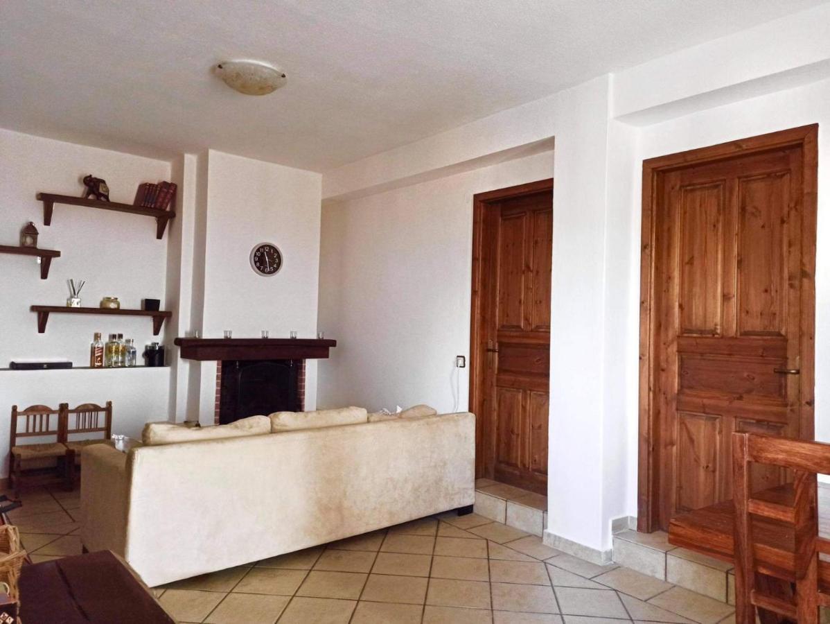 Pantheon Apartamento Serres Exterior foto